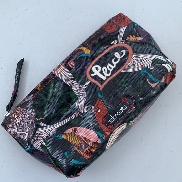 The Sak Makeup/‘Catch All’ Bag - Picture 1 of 11